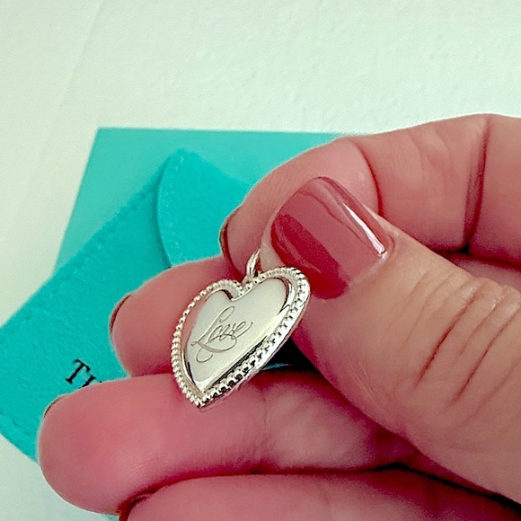 🩵Vintage Tiffany & Co. LOVE Heart - Beaded Edge Milgrain Pendant - FINAL PRICE - Picture 6 of 13